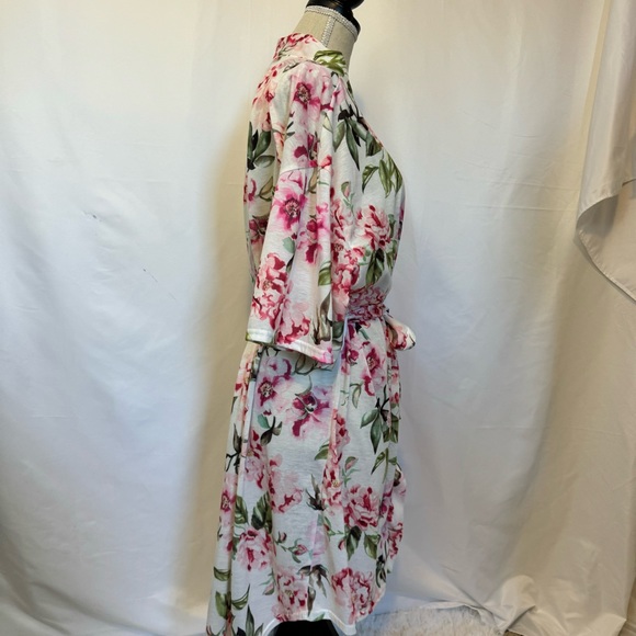 Show Me Your MuMu Floral Robe - Picture 3 of 6